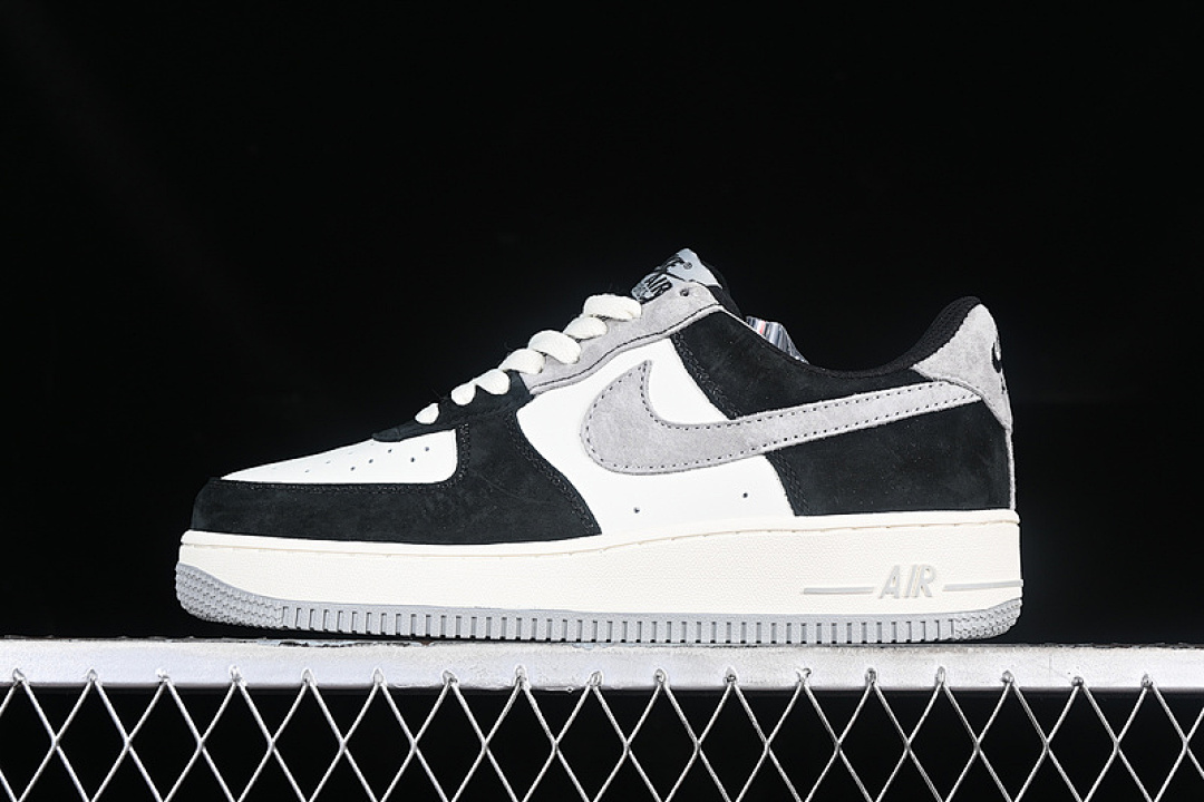 Nike [AV0383-233]-[AIR FORCE 1 07 LOW WHITE/GREY/BLACK]-[WOMAN:36-39]-[MAN:40-45], photo 1