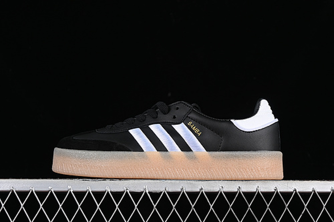 Adidas [ID0436]-[SAMBA W CORE BLACK/CORE BLACK/CLOUD WHITE]-[WOMAN:36-39]-[MAN:40-45], photo 1