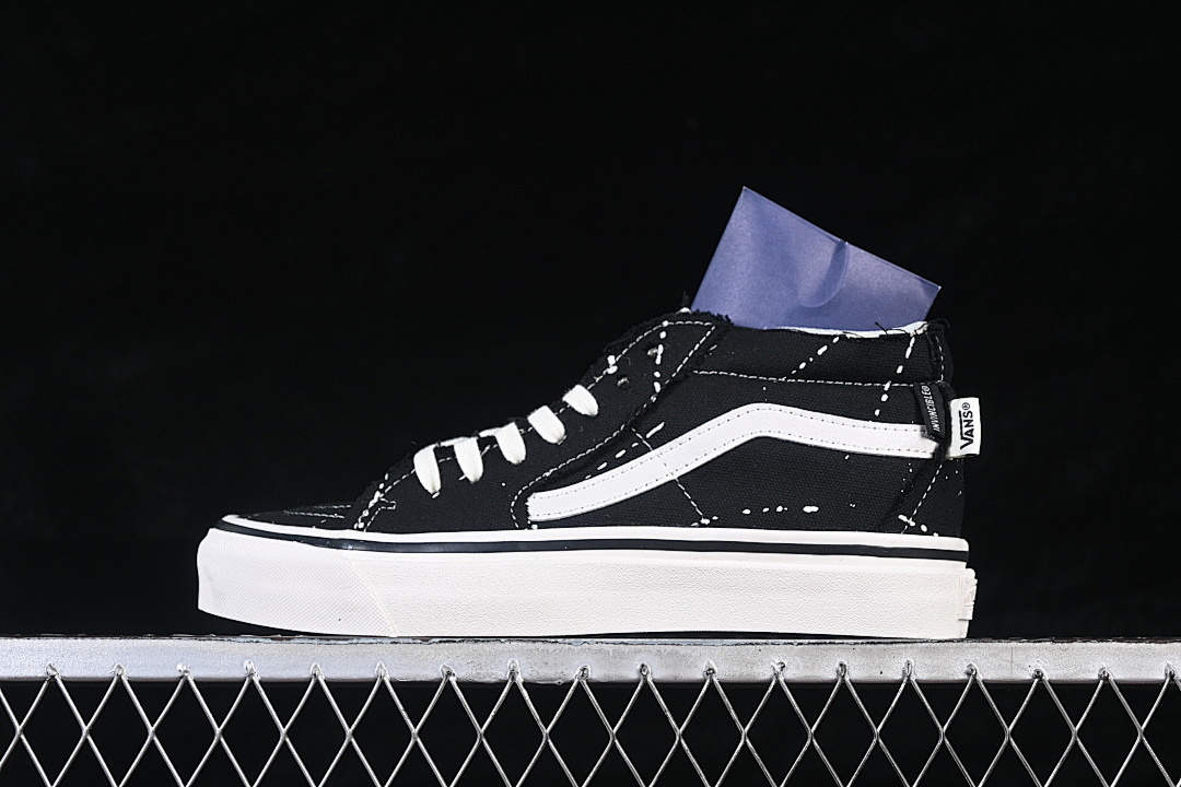 SK8-MID FRAYED CASUAL SKATEBOARDING SHOES BLACK/WHITE · VN000XUKGTW, photo 1
