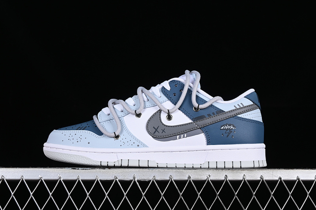 Unbranded [DV0831-101]-[DUNK LOW NEUTRAL GREY WHITE/BLUE/GREY]-[WOMAN:35.5-39]-[MAN:40-46], photo 1