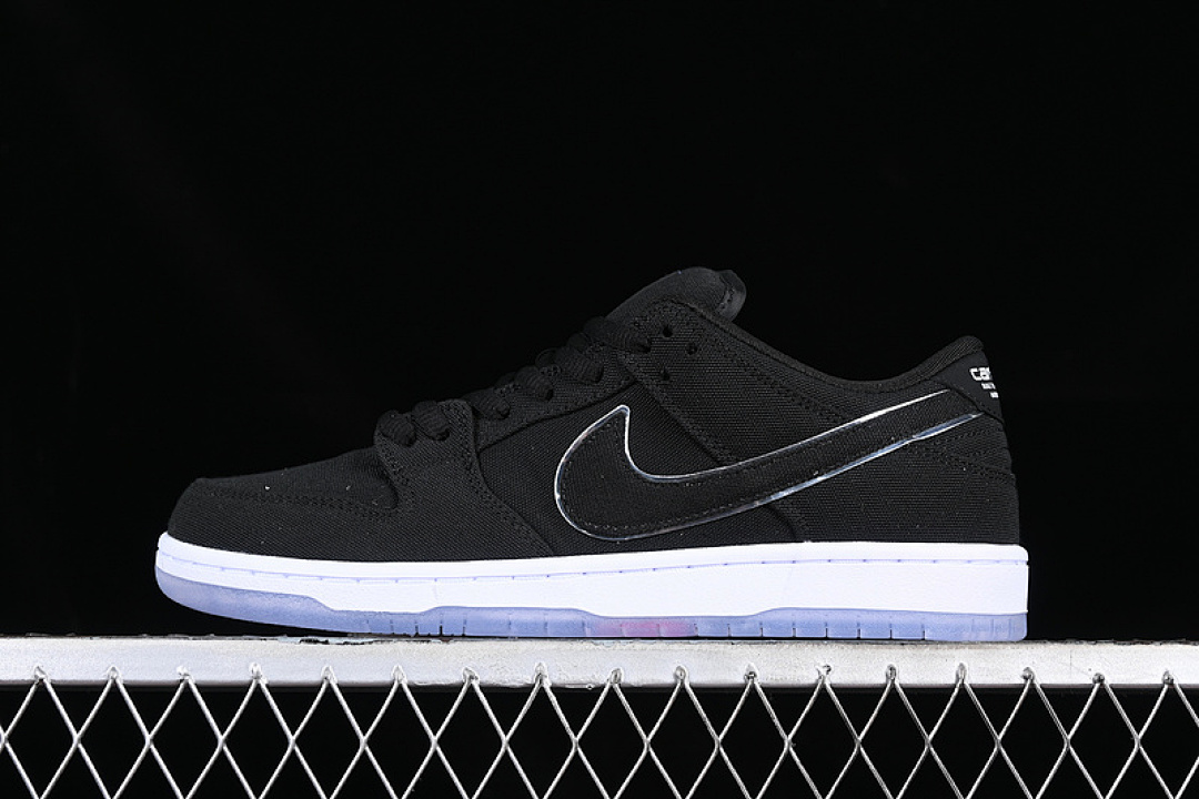Carhartt [FN4193-013]-[EMINEM X CARHARTT DUNK SB BLACK]-[WOMAN:36-39]-[MAN:40-47.5], photo 1
