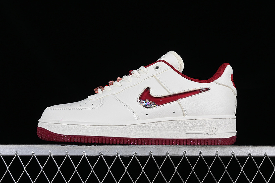 Nike Nike AIR FORCE 1 07 LOW WHITE/RED · FD4616-162, photo 1