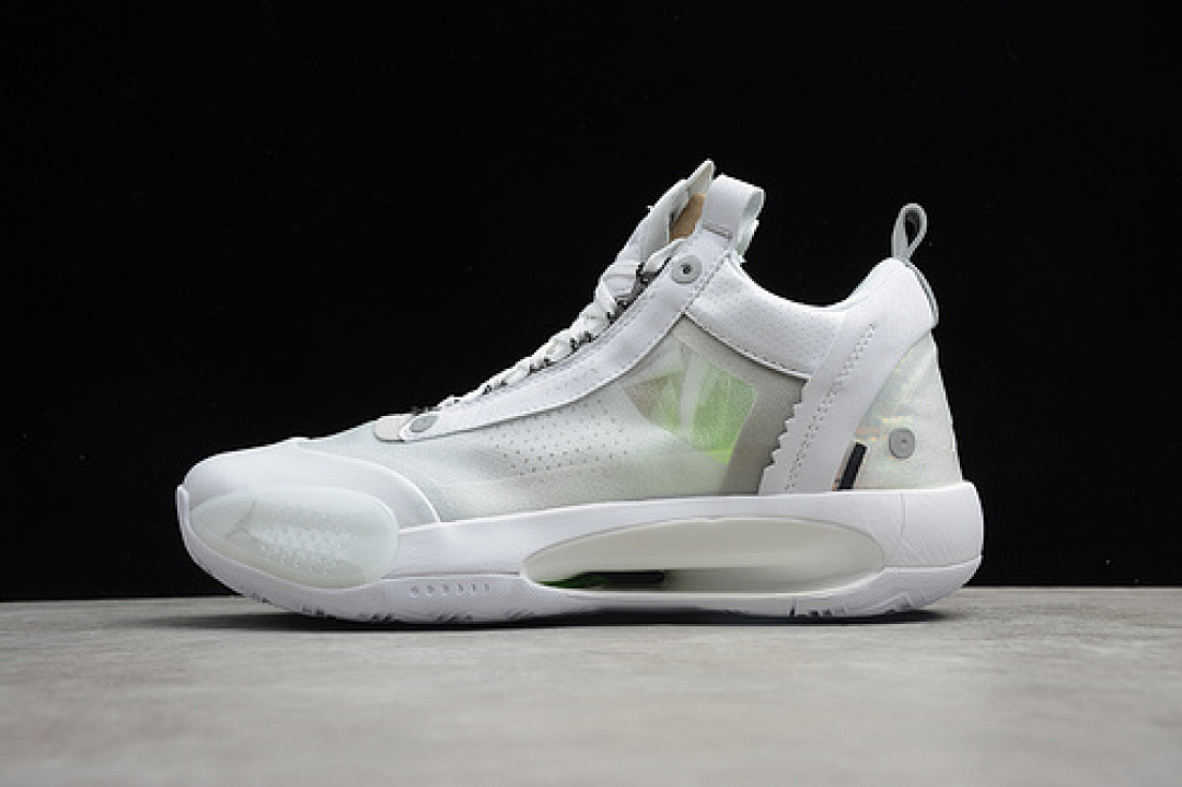 Jordan [CU3475-100]-[AIR JORDAN 34 LOW PF CRISPY WHITE/METALLIC SILVER]-[MAN:39-46], photo 1