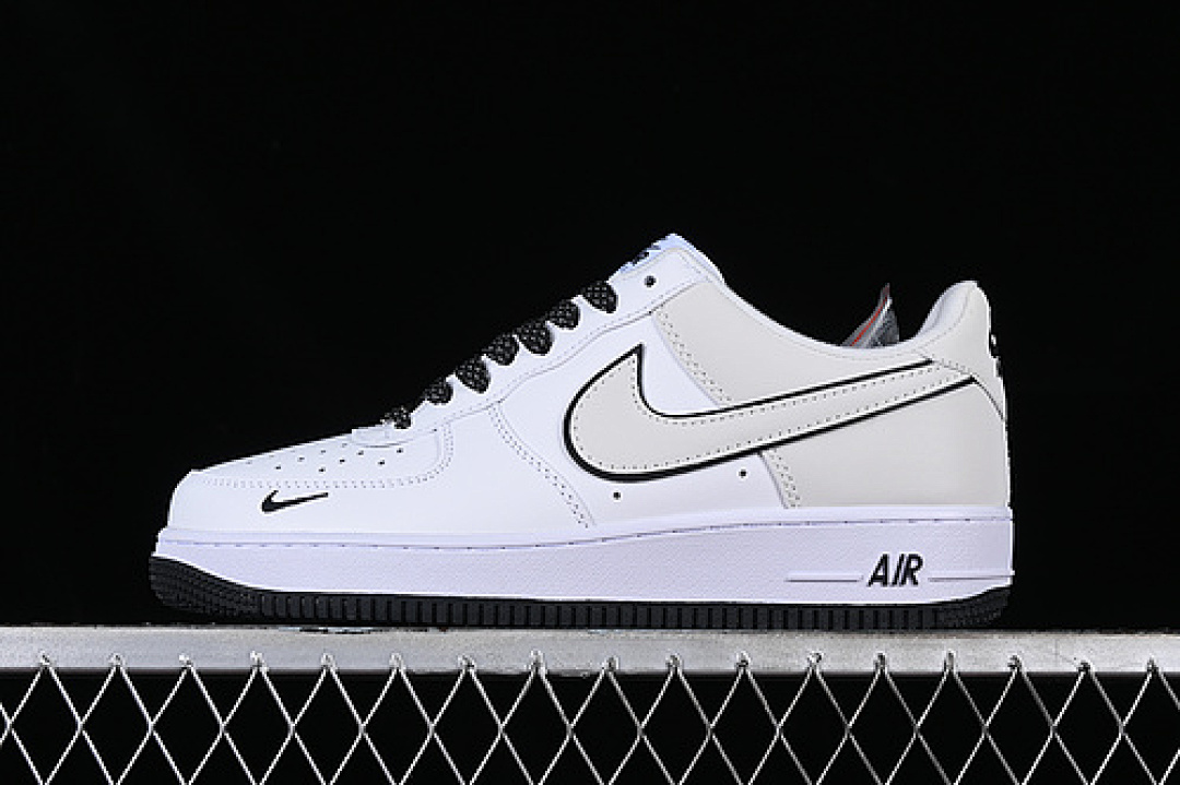 Nike Nike AIR FORCE 1 07 LOW WHITE/GREY/BLACK · YZ8115-003, photo 1