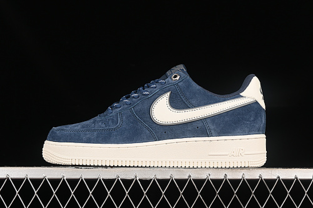 Nike Nike AIR FORCE 1 07 LOW GREY/BLUE · CW2288-111, photo 1