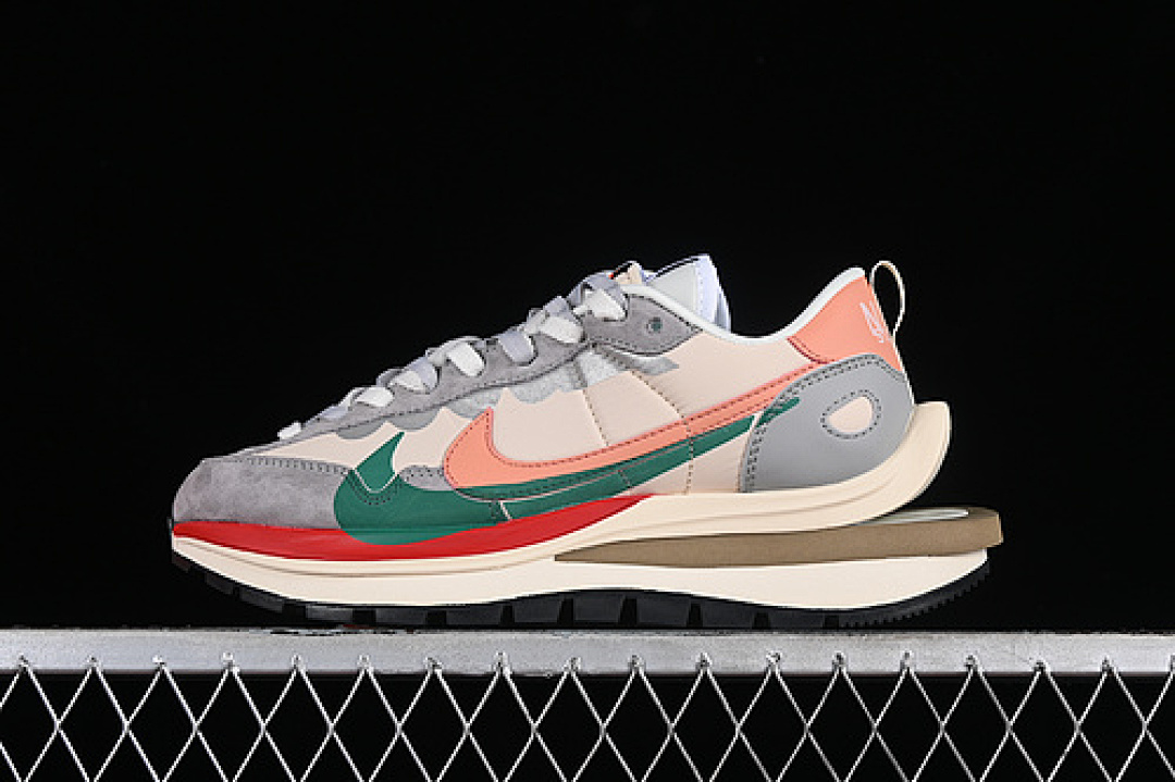Sacai [DD1875-107]-[SACAI VAPORWAFFLE 3.0 WHITE/GREY/PINK/RED/GREEN]-[WOMAN:36-39]-[MAN:40-45], photo 1