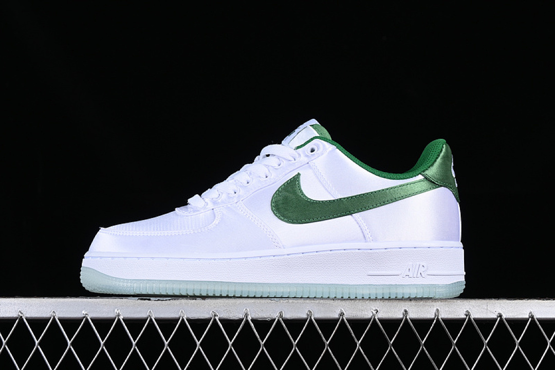 Nike [DX6541-101]-[AIR FORCE 1 07 LOW WHITE/GREEN]-[WOMAN:36-39]-[MAN:40-45], photo 1