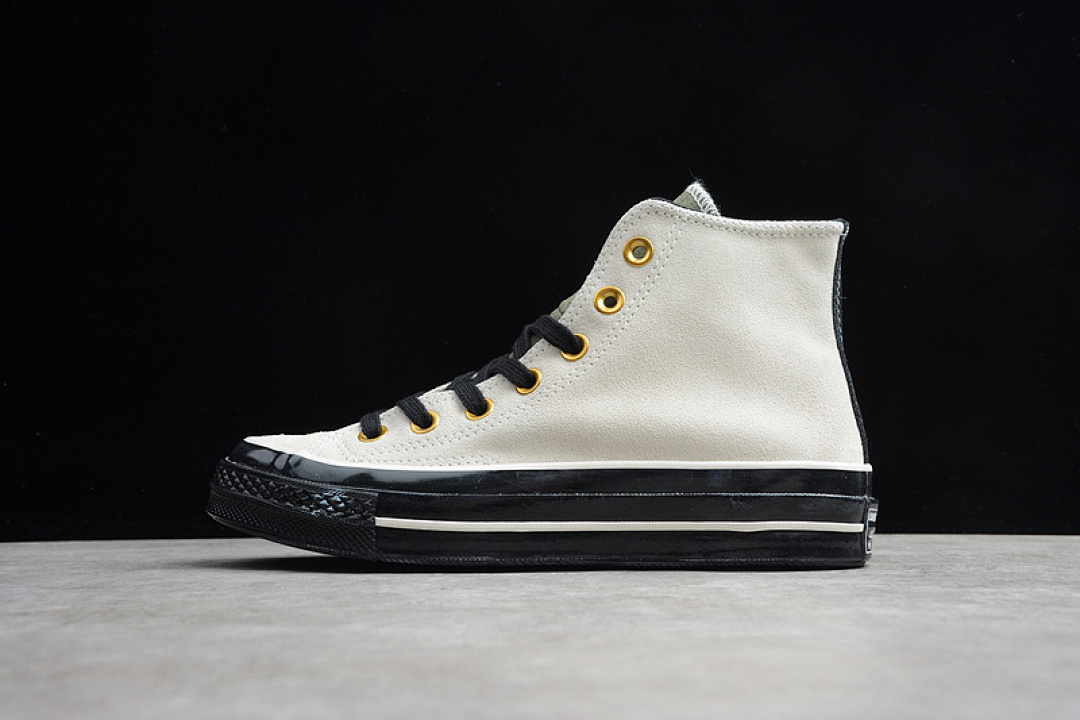 Unbranded [156578C]-[CHUCK TAYLOR 70S ALL-STAR HIGH WHITE/BLACK/GOLD]-[WOMAN:35-39]-[MAN:40-44], photo 1