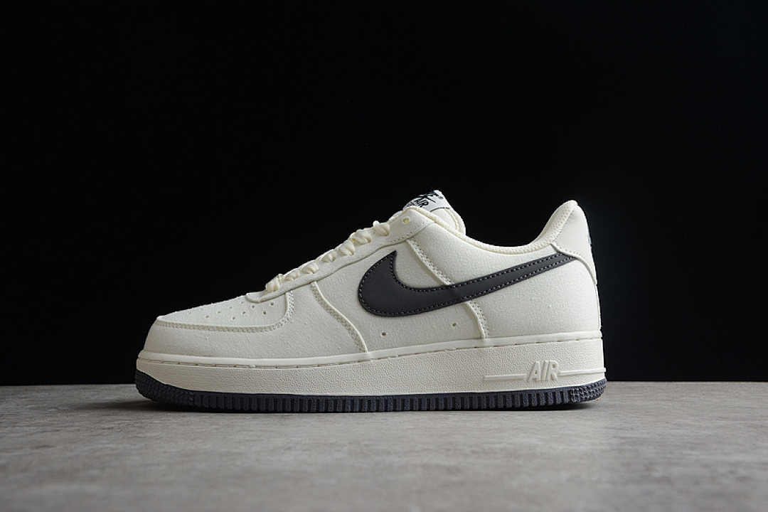 Nike [DG2296-007]-[AIR FORCE 1 LOW 07 BEIGE/BEIGE/COAL ASH]-[WOMAN:36-39]-[MAN:40-45], photo 1