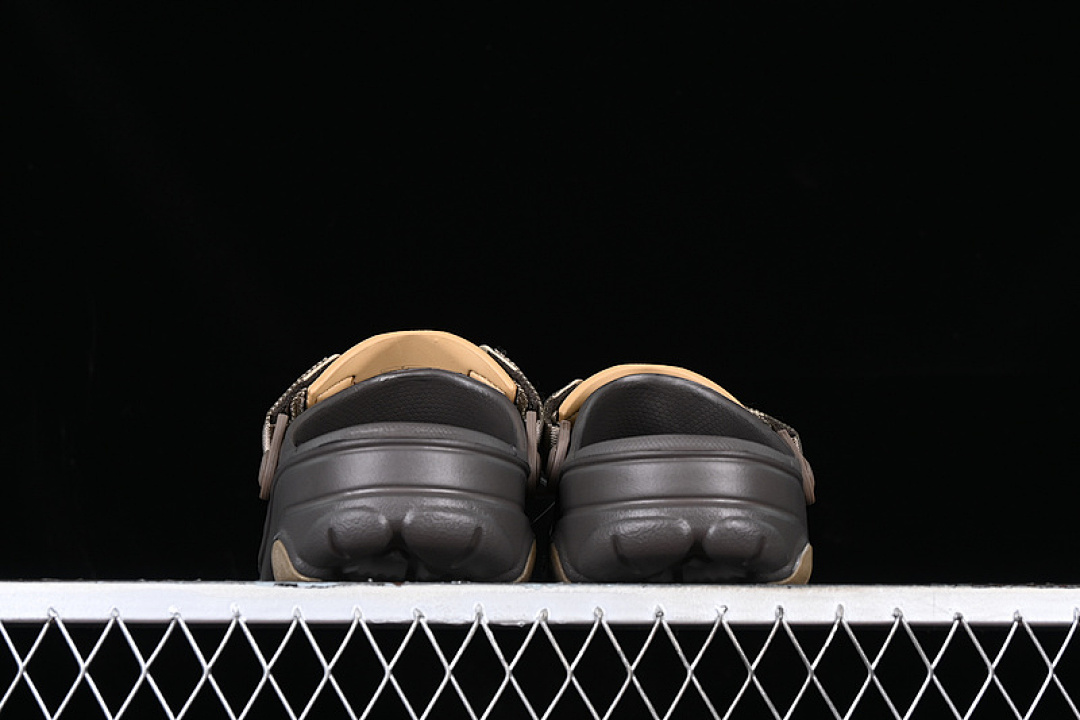 Crocs [CROCS CLASSIC CLOG BROWN/GREY]-[WOMAN:37-39]-[MAN:40-46] - Image 8