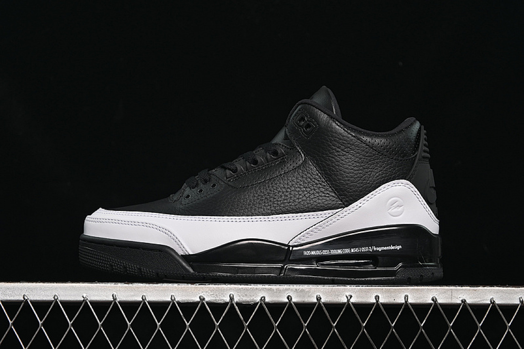 Jordan [DA3595-001]-[FRAGMENT DESIGN X AIR JORDAN 3 BLACK/WHITE]-[MAN:40-48.5], photo 1