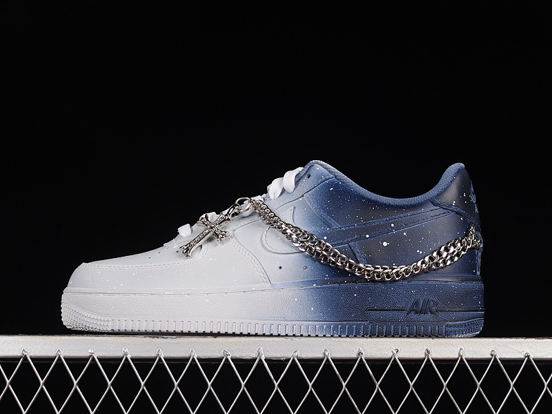 Nike Nike AIR FORCE 1 LOW 07 WHITE/NAVY BLUE/SILVER · CW2288-111, photo 1