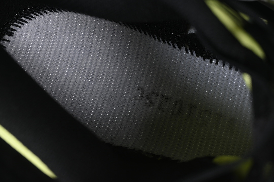 On Running [492002-23]-[XT MM6 CASUAL LIFE SHOES GRASS GREEN/LIGHT GREEN]-[WOMAN:36-39]-[MAN:40-46] - Image 4