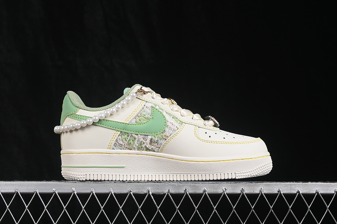 Nike [FJ7740-111]-[AIR FORCE 1 07 LOW CASUAL SNEAKERS WHITE/GREEN]-[WOMAN:36-39]-[MAN:40-45] - Image 15