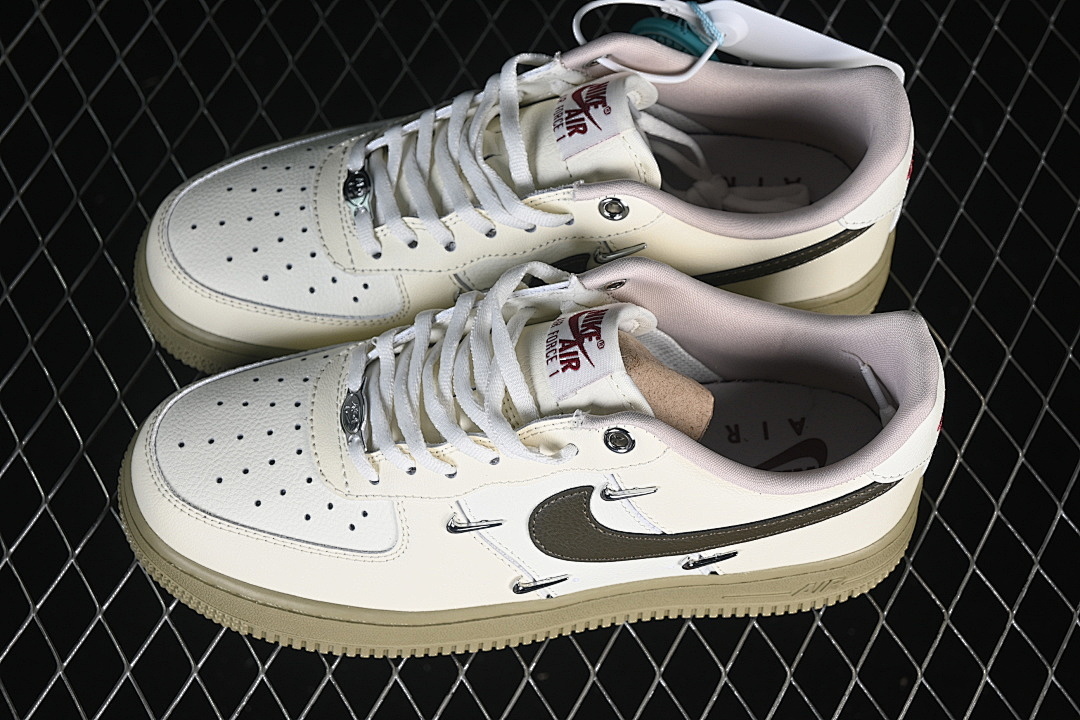 Nike [IQ9802-022]-[AIR FORCE 1 07 LOW SOFT PEARL/CRIMSON-DARK HAZEL]-[WOMAN:36-39]-[MAN:40-45] - Image 11