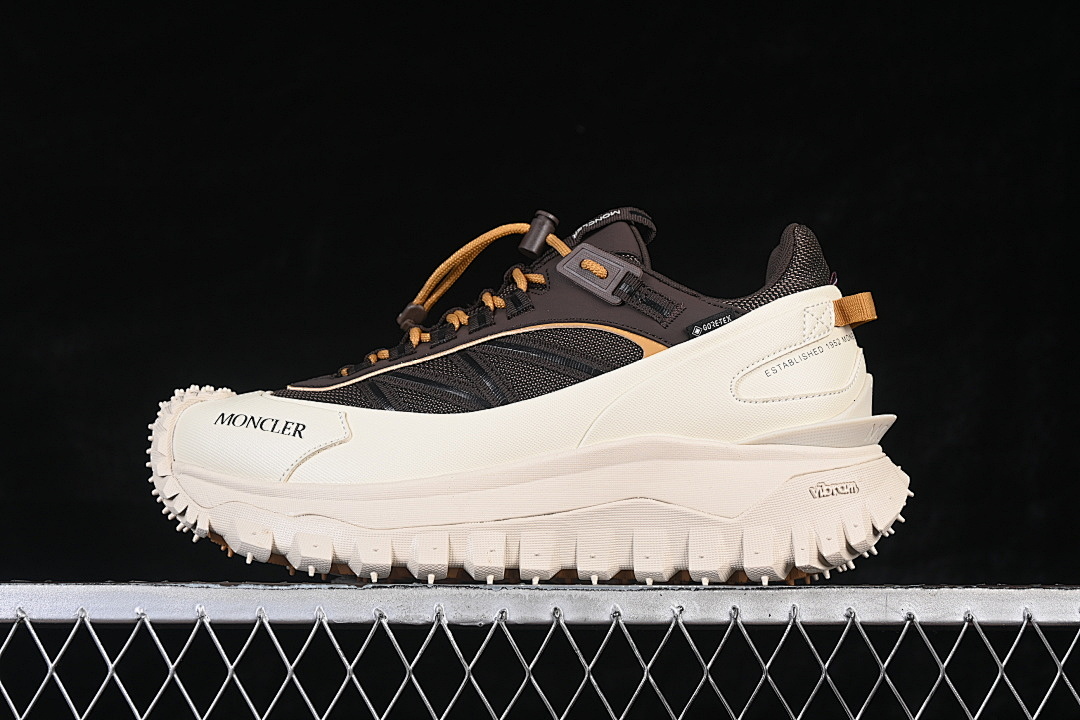 On Running [M7208COLP20]-[TRAILGRIP GTX MOUNTAIN OUTDOOR SHOES WHITE/BLACK]-[WOMAN:35-39]-[MAN:40-46], photo 1