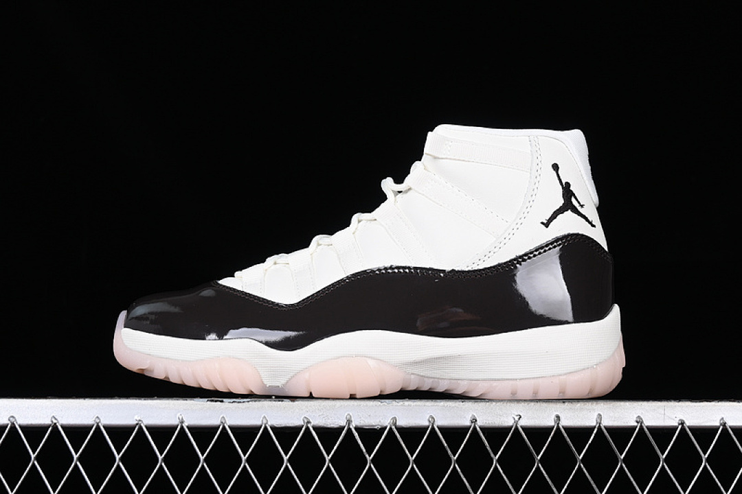 Jordan [AR0715-101]-[AIR JORDAN 11 NEAPOLITAN WHITE/BLACK/PINK]-[WOMAN:36-39]-[MAN:40-45], photo 1