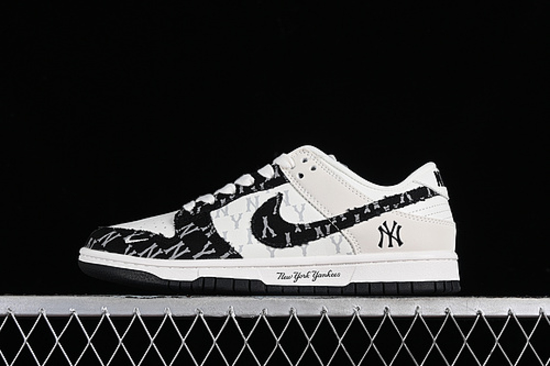 MLB Nike SB DUNK LOW MLB BLACK/WHITE/GREY · DQ1098-343, photo 1