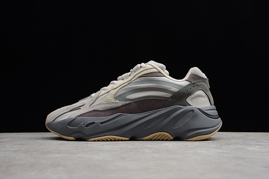 On Running [93-90-101]-[FU7914]-[GET YEEZY BOOST 700 V2 TEPHRA/TEPHRA/TEPHRA]-[WOMAN:36-39]-[MAN:40-47], photo 1