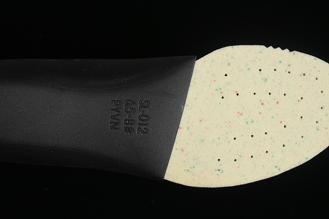 On Running [473461-26]-[X ALPAGES GTX FOR TBA OUTDOOR OFF ROADING DULL RED/PINK]-[WOMAN:36-39]-[MAN:40-44] - Image 2