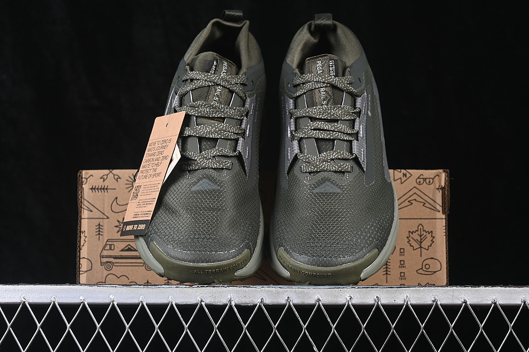 Nike [HQ7494-300]-[PEGASUS TRAIL 5 RUNNING SHOES BLACK/INKINESS]-[WOMAN:39]-[MAN:40-45] - Image 12