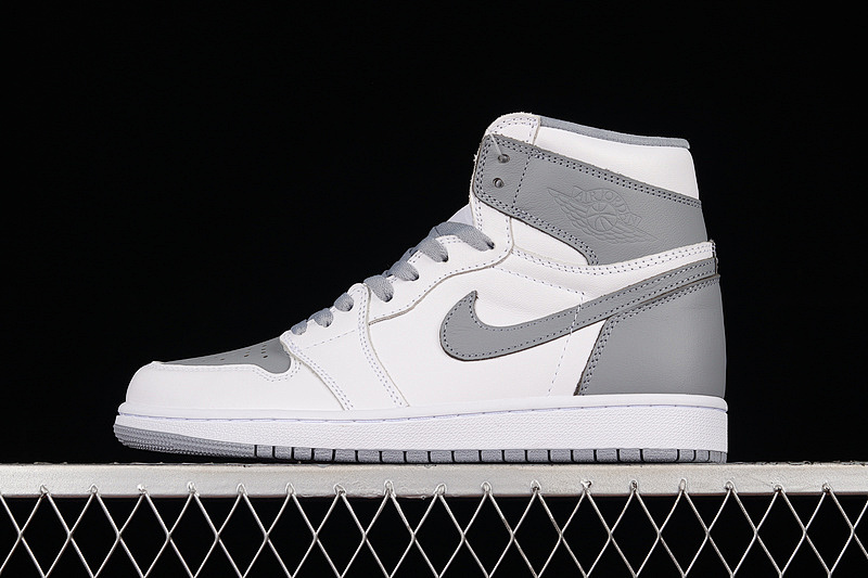 Jordan AIR Jordan 1 HIGH OG STEALTH/WHITE/WHITE · 555088-037, photo 1