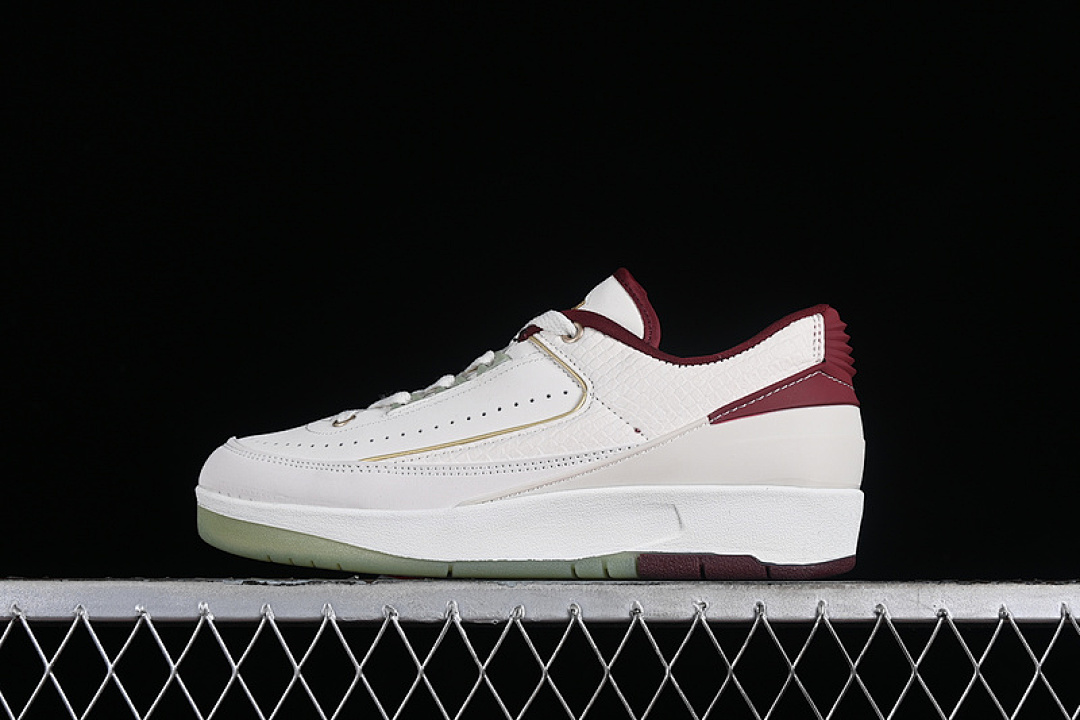 Jordan [FN3468-100]-[AIR JORDAN 2 RETRO LOW YEAR OF THE DRAGON WHITE/RED/GREY/GREEN]-[UNISEX:36-45], photo 1