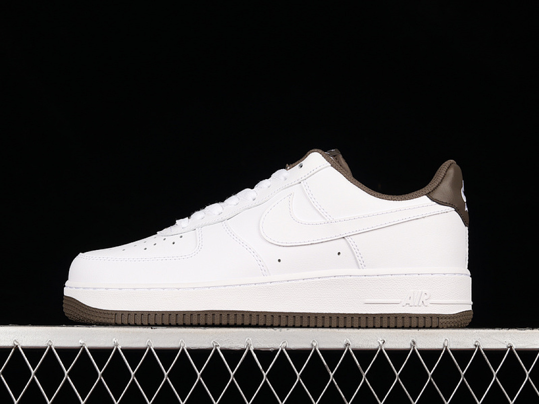 Nike [DR9867-100]-[AIR FORCE 1 LOW 07 WHITE/LIGHT OLIVE]-[WOMAN:36-39]-[MAN:40-45], photo 1