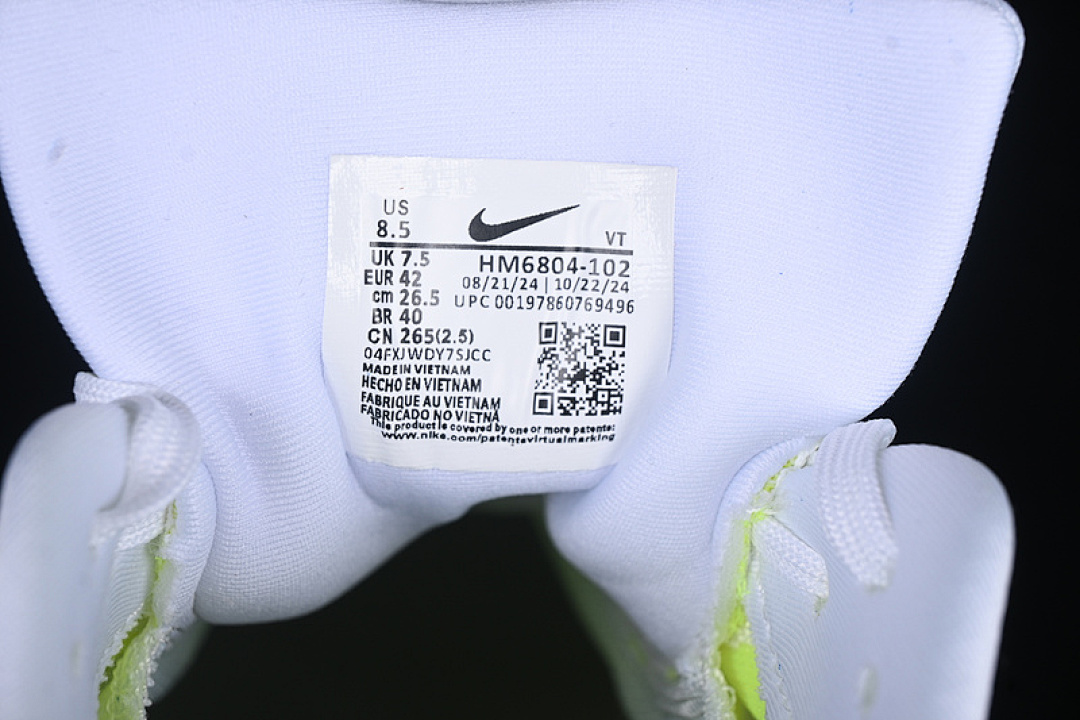 Nike [HM6804-102]-[AIR ZOOM VOMERO 18 WHITE/BLACK/GREEN]-[WOMAN:35.5-39]-[MAN:40-45] - Image 6