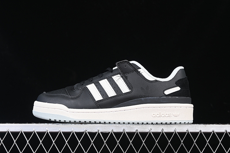 FORUM 84 LOW CORE BLACK/ORBIT GREY/WONDER SILVER · IE7218, photo 1