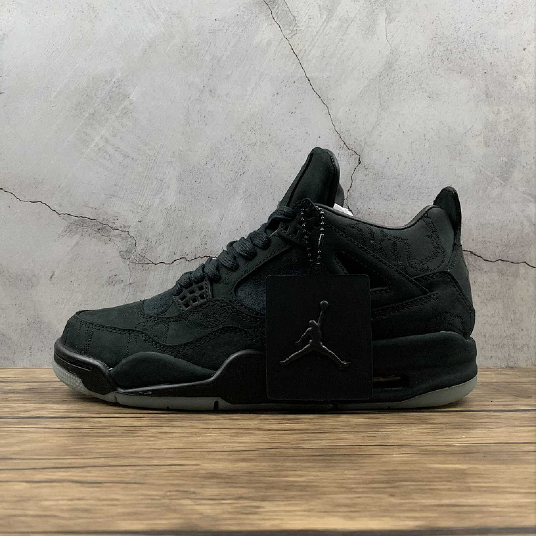 Jordan [930155-001]-[AIR JORDAN 4 RETRO X KAWS BLACK/BLACK-CLEAR-GLOW]-[MAN:40-47.5], photo 1