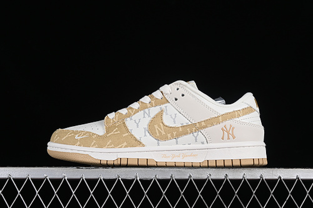 MLB [DQ1098-346]-[SB DUNK LOW MLB WHITE/YELLOW/GREY]-[WOMAN:36-39]-[MAN:40-45], photo 1