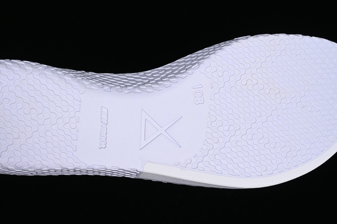 Nike [FJ9364-100]-[KOBE 8 SYSTEM WHITE]-[MAN:39-46] - Image 4