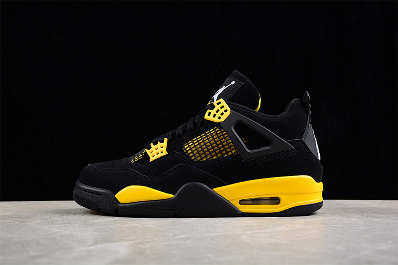 Jordan AIR Jordan 4 RETRO THUNDER WHITE/GOLD/BLACK · DH6927-017, photo 1