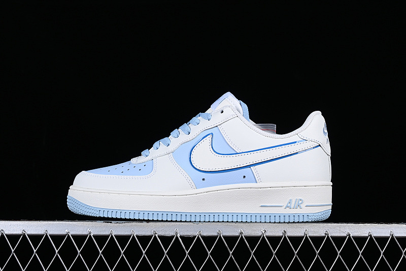 Nike Nike AIR FORCE 1 07 LOW WHITE/BLUE · AV0303-723, photo 1