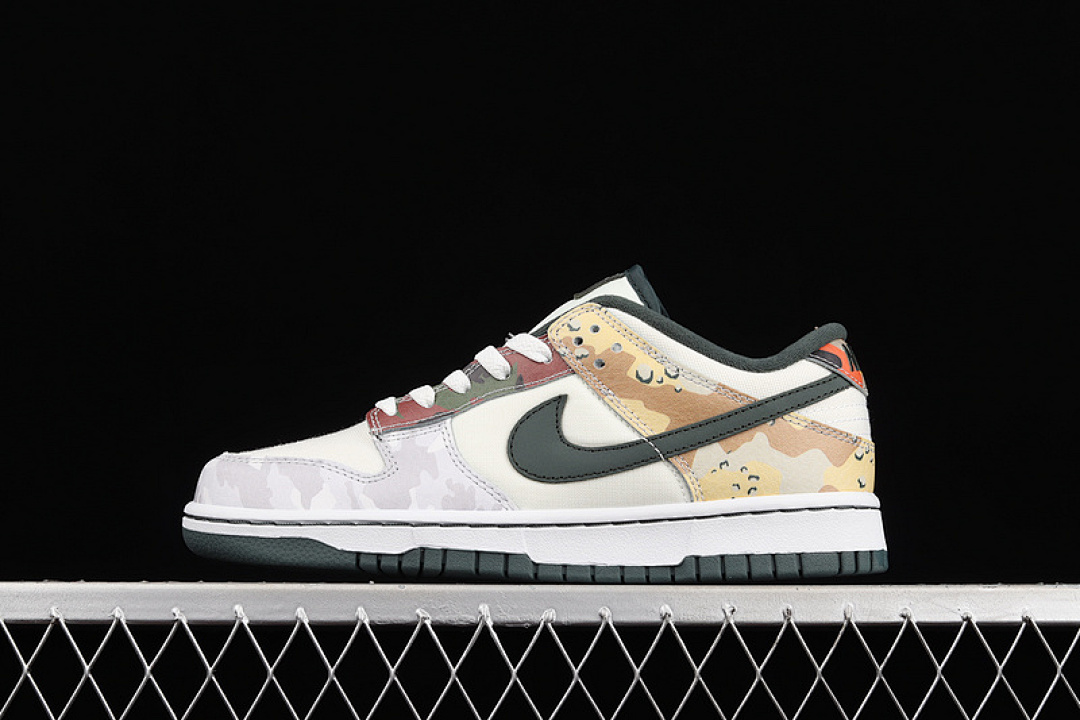 Nike DUNK LOW SE SAIL MULTI CAMO SAIL/VINTAGE GREEN-TOTAL ORANGE · DH0957-100, photo 1
