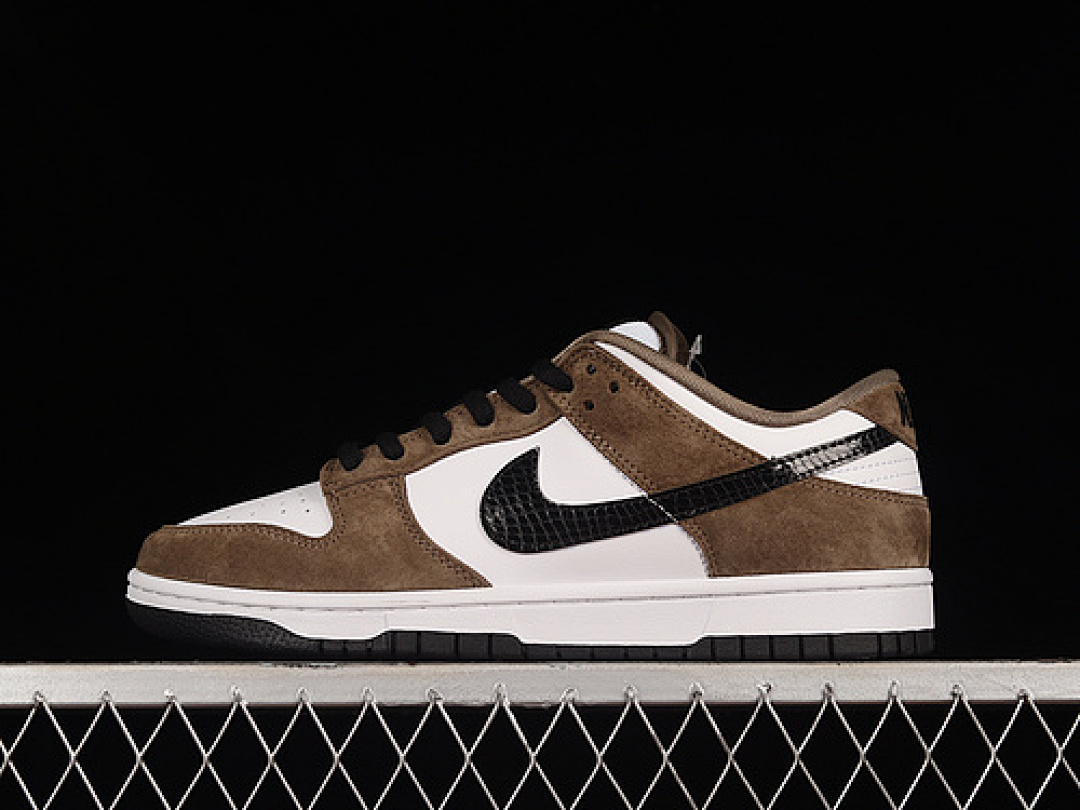 Unbranded [304292-102]-[SB DUNK LOW WHITE/BLACK/TRAIL END BROWN]-[WOMAN:35.5-39]-[MAN:40-47.5], photo 1