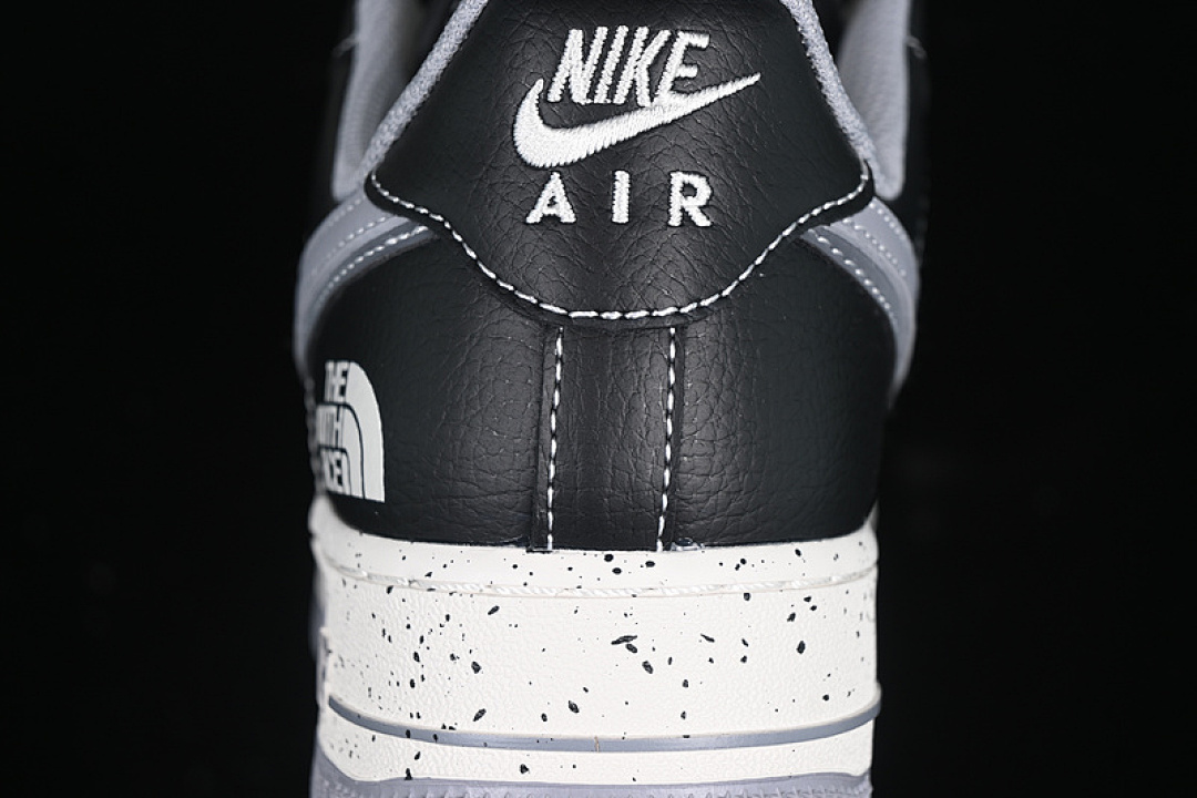 Nike [DM6688-020]-[AIR FORCE 1 07 LOW WHITE/GREY/BLACK]-[WOMAN:36-39]-[MAN:40-45] - Image 7