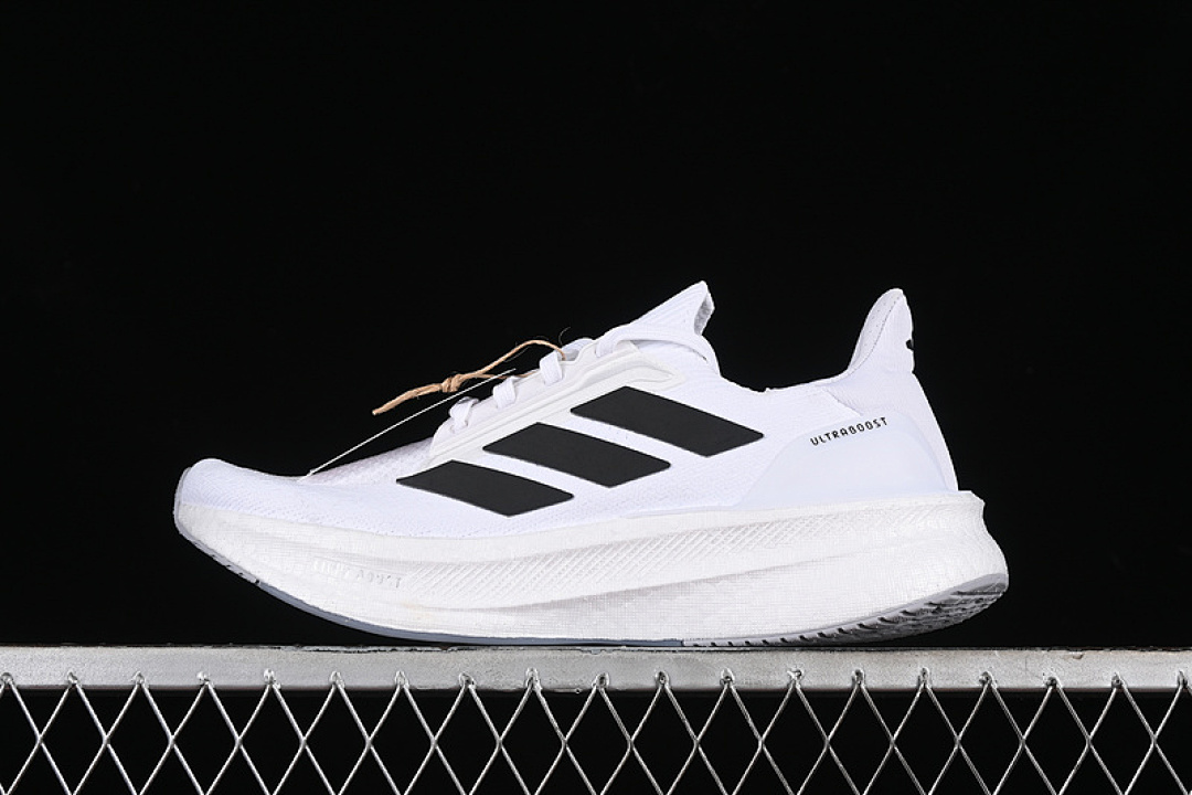 Unbranded [IH3111]-[ULTRABOOST 5X WHITE/BLACK]-[WOMAN:36-39]-[MAN:40-48], photo 1