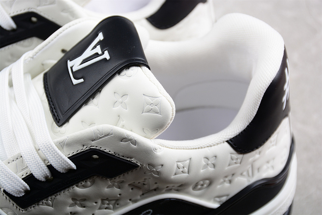 Louis Vuitton [L*V TRAINER LOW SNEAKERS WHITE/BLACK/WHITE]-[WOMAN:36-39]-[MAN:40-45] - Image 7