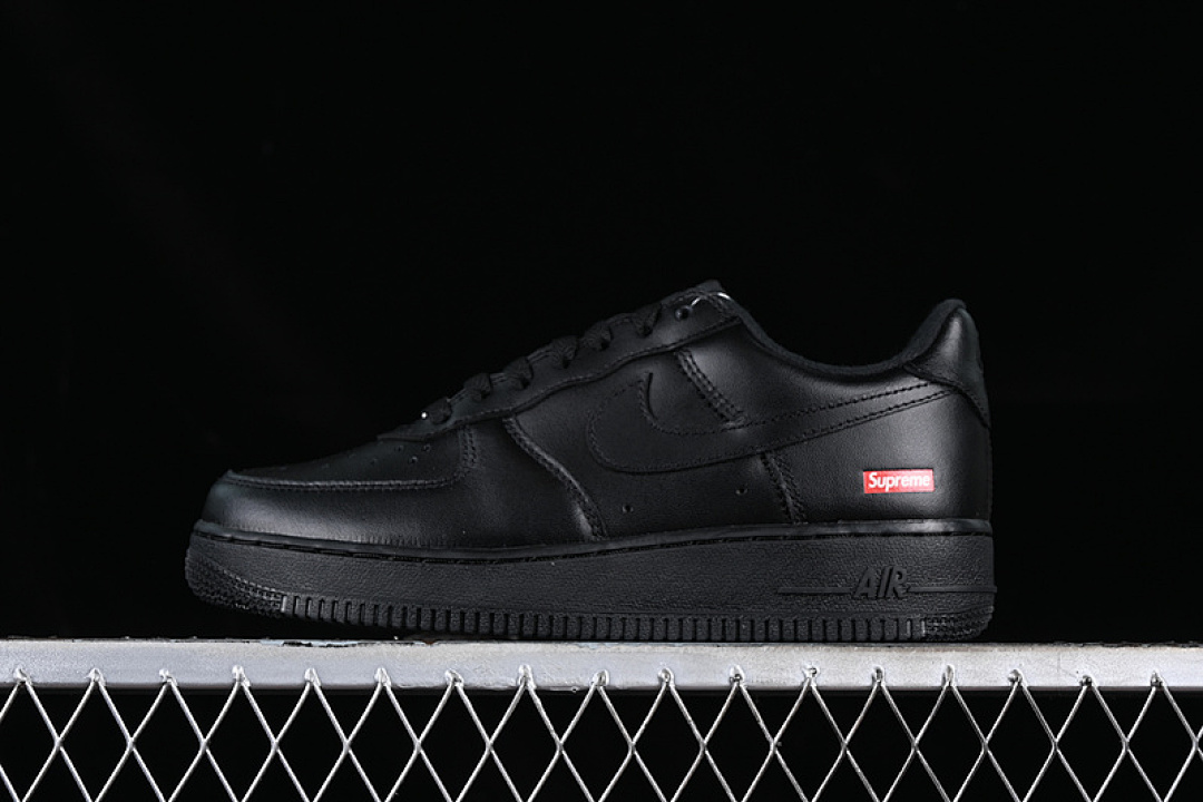 Nike [CU9225-001]-[SUPREME AIR FORCE 1 LOW BLACK/RED]-[WOMAN:35.5-39]-[MAN:40-47.5], photo 1