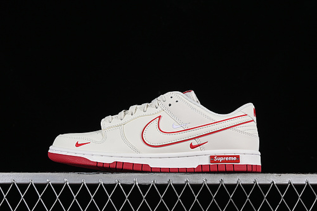 Supreme [DJ2024-004]-[SB DUNK LOW SUPREME OFF WHITE/RED]-[WOMAN:36-39]-[MAN:40-45], photo 1