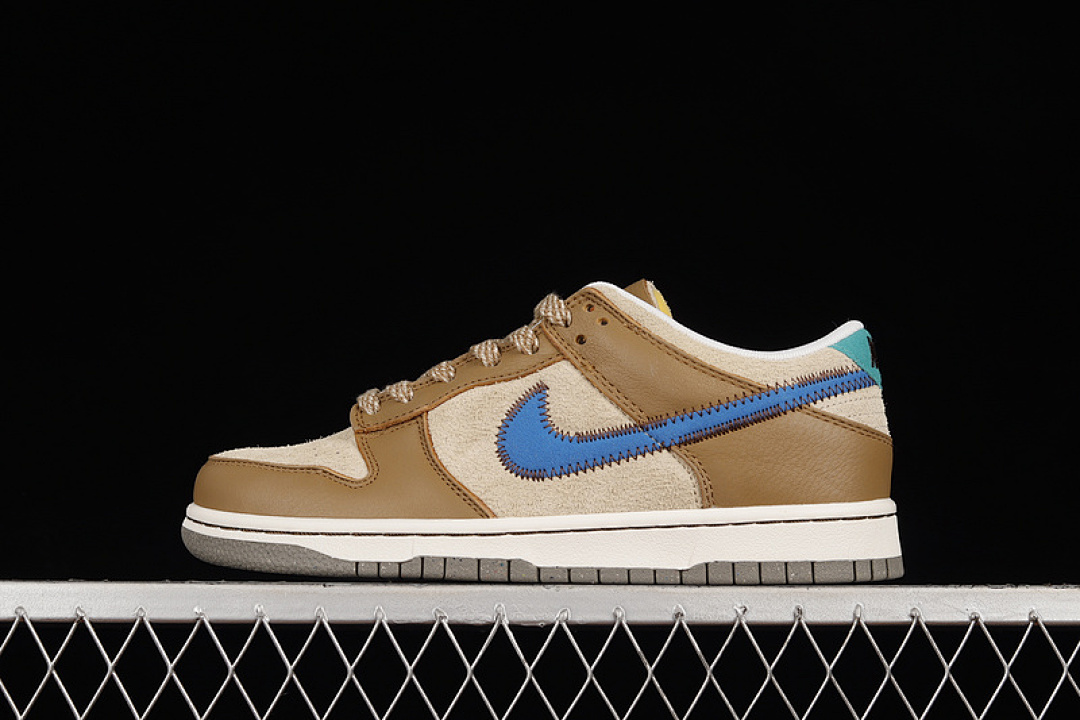 Unbranded [DO6712-200]-[SIZE? X DUNK LOW 'DARK DRIFTWOOD'DARK BROWN /BLUE]-[UNISEX:36-46], photo 1