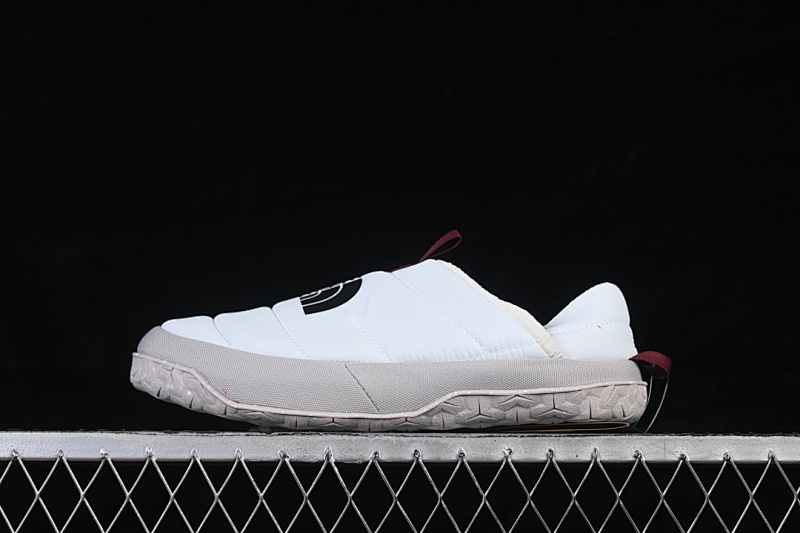 THE NORTH M NUPTSE MULE WHITE/GREY · NFOA5G2BQ4C-080, photo 1