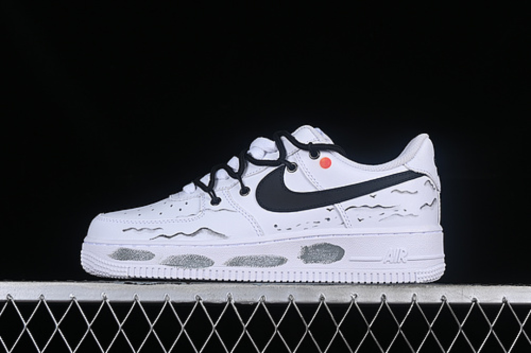Nike [CW2288-111]-[AIR FORCE 1 07 LOW WHITE/GREY/BLACK]-[WOMAN:36-39]-[MAN:40-45], photo 1