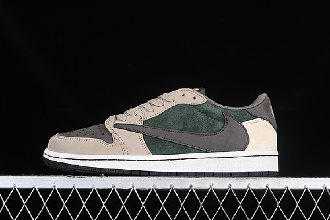 Jordan [DM7866-817]-[TRAVIS SCOTT AIR JORDAN 1 LOW OG GREY/BROWN/GREEN]-[WOMAN:36-39]-[MAN:40-47.5], photo 1