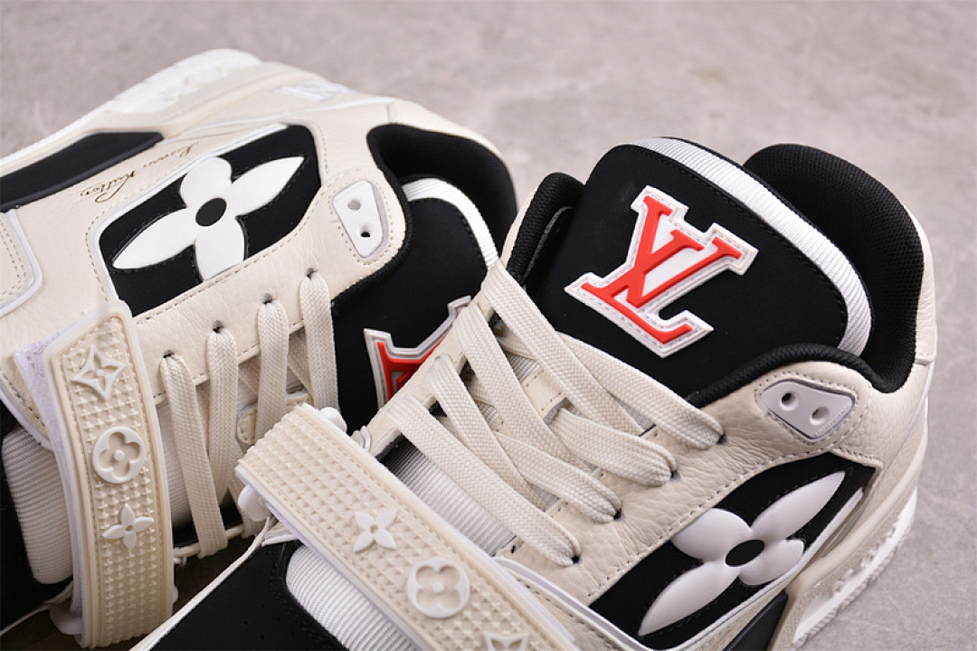Louis Vuitton [2024TRAINER L*V LOUIS VUITTON TRAINER BLACK/GREY/KHAKI]-[WOMAN:35-39]-[MAN:40-45] - Image 3