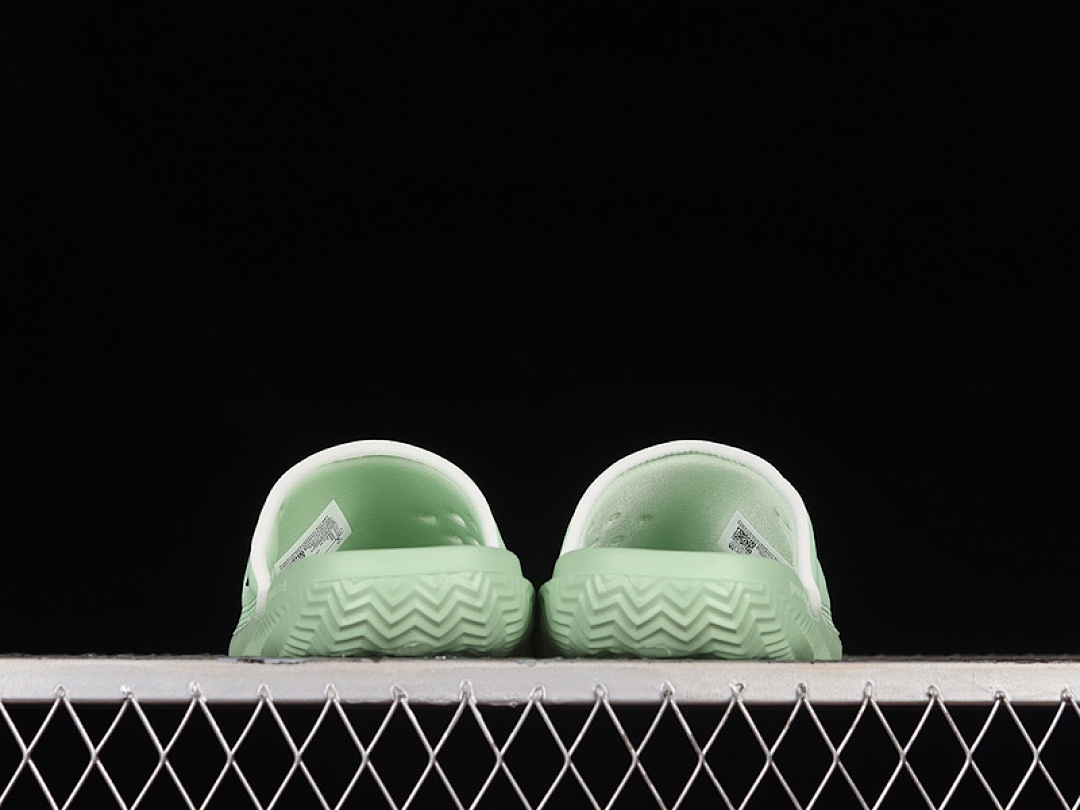 Jordan [DC9835-002]-[AIR JORDAN PLAY SLIDE SEAFOAM/PHOTON DUST/BLACK]-[WOMAN:36-39]-[MAN:40-45] - Image 4