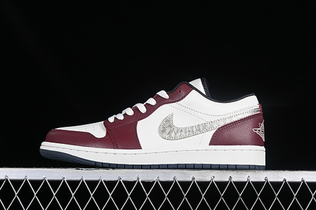 Jordan [FJ5735-100]-[AIR JORDAN 1 LOW METALLIC GOLD GRAIN/DARK TEAM RED/DARK SMOKE GREY/DARK (RED]), photo 1