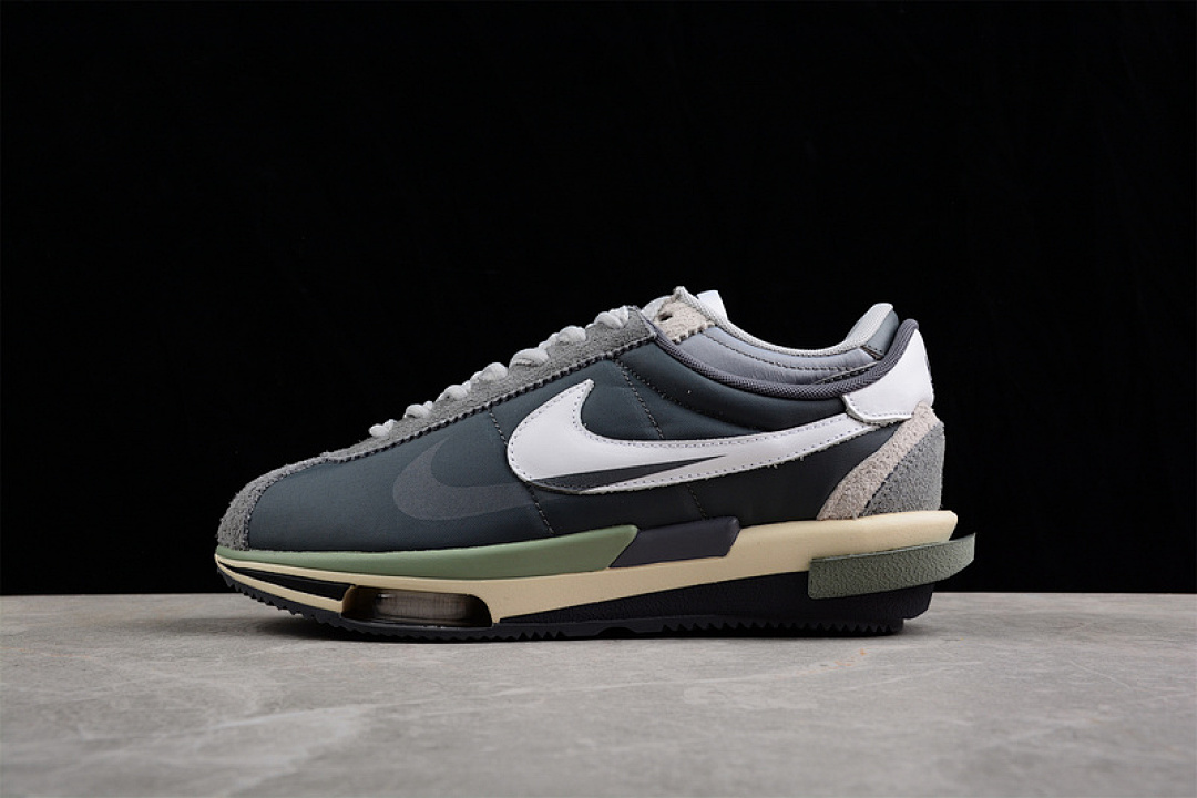 Sacai [DQ0581-001]-[GZ SACAI X CORTEZ 4.0 GREY/GREY/WHITE]-[WOMAN:36-39]-[MAN:40-45], photo 1